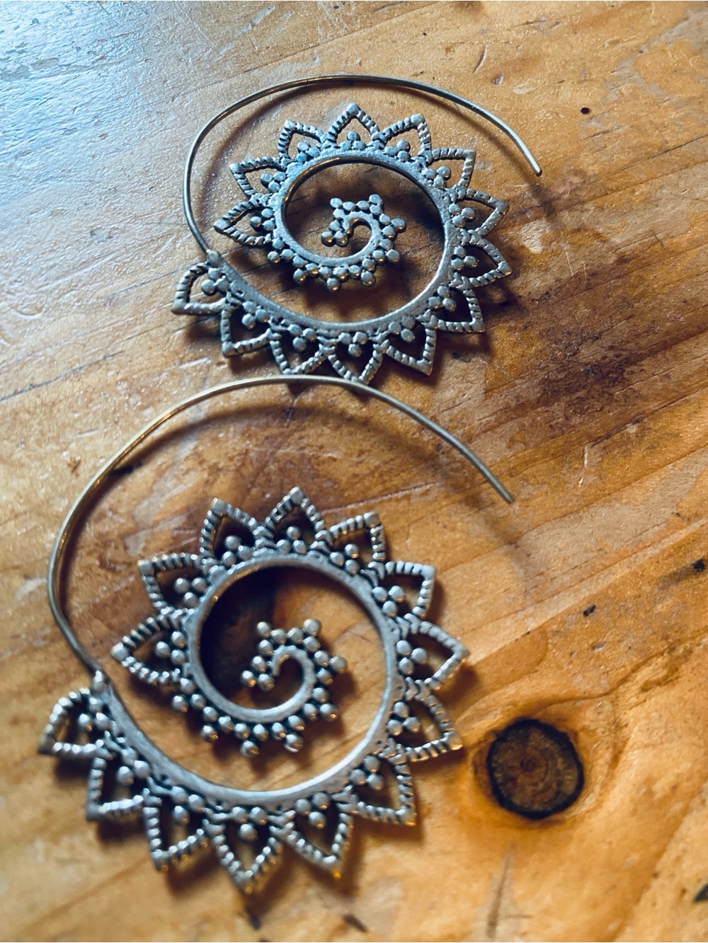 Intricate Silver Spiral Sunburst Hoop Earrings - Women's Jewelry